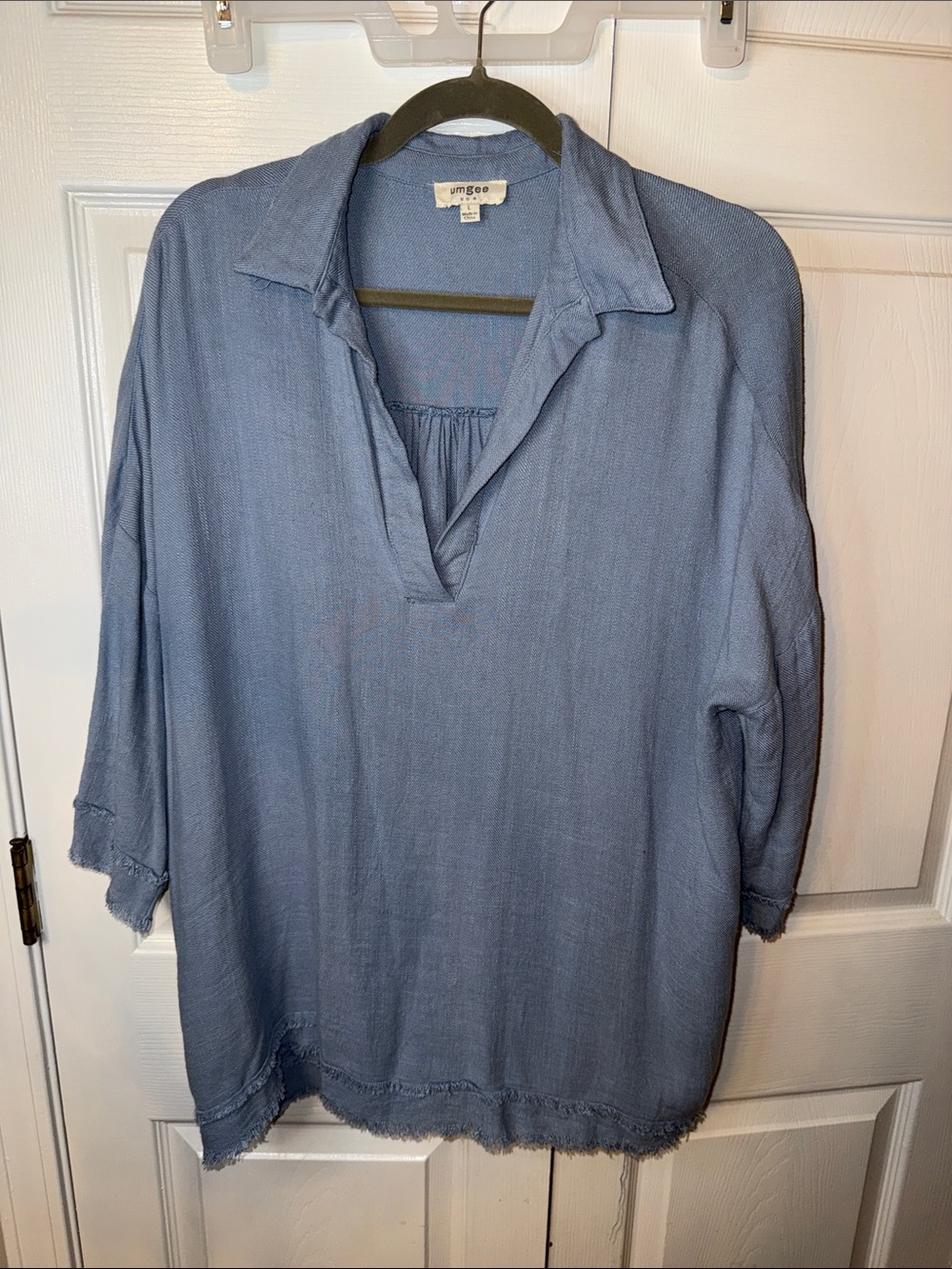 Umgee Dusty Blue Linen/Cotton Blend V-Neck Tunic